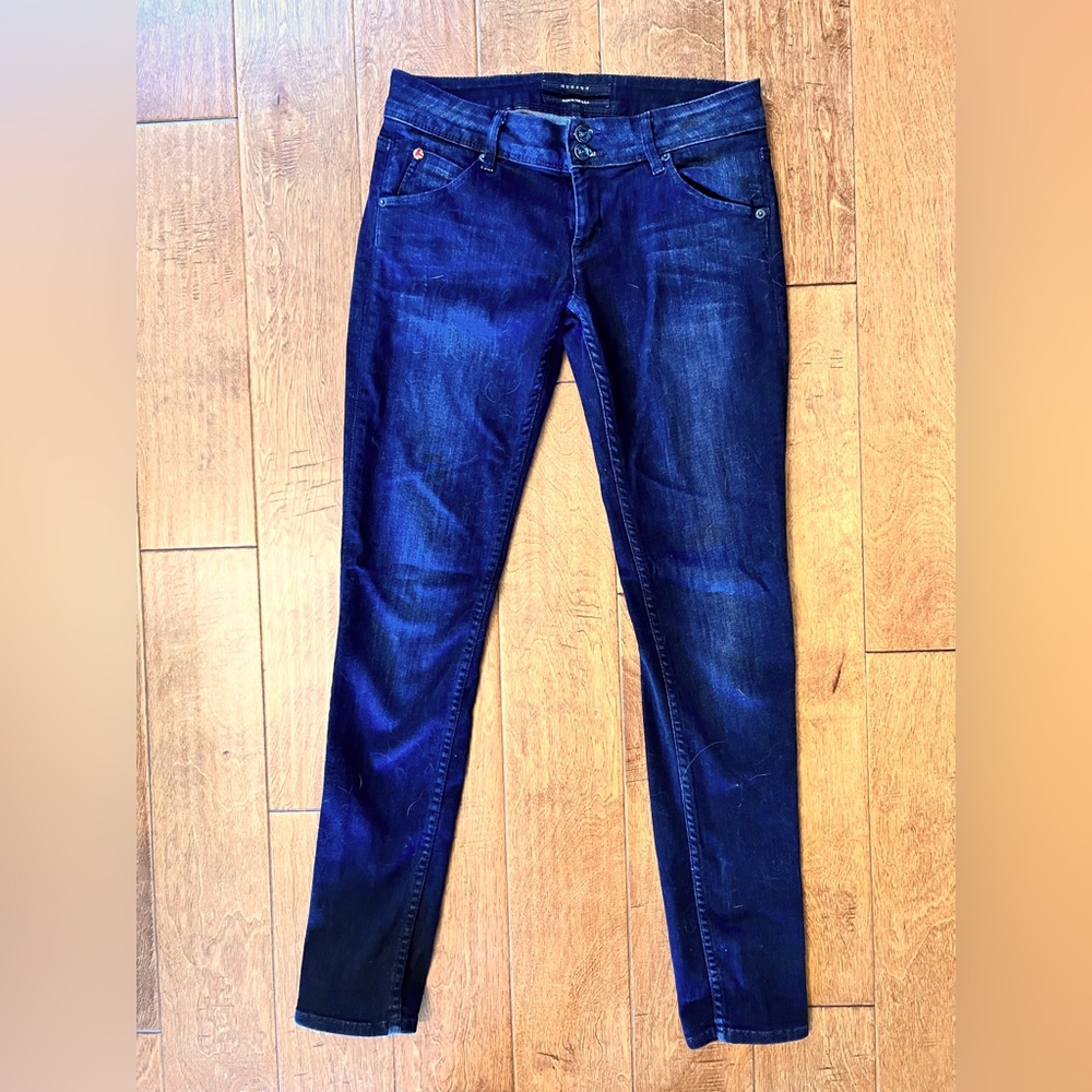 Hudson jeans, size 27 in great condition.